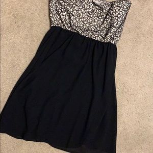 Body Central Dresses - 🌸BUY2GET1FREE🌸 Strapless Tan and Black Dress Body Central Dresses - 🌸BUY2GET1FREE🌸 Strapless Tan and Black Dress